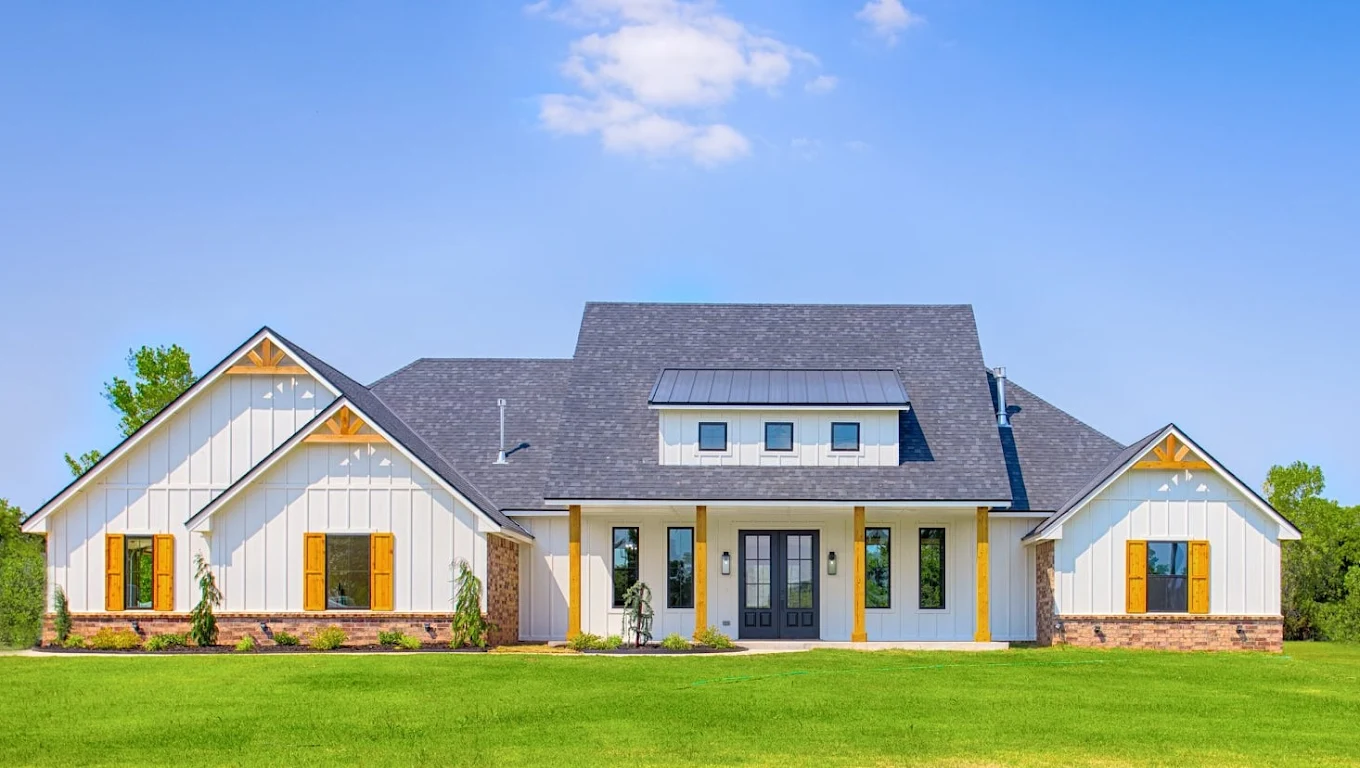 large home new roofing