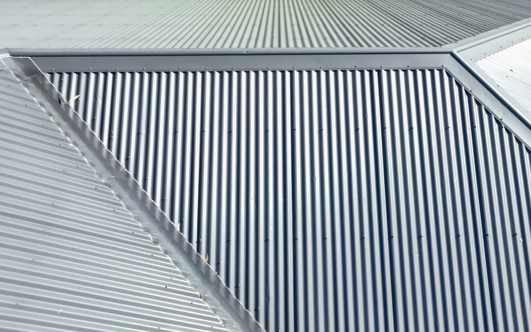 Corrugated Metal Roofing: Benefits and Lifespan